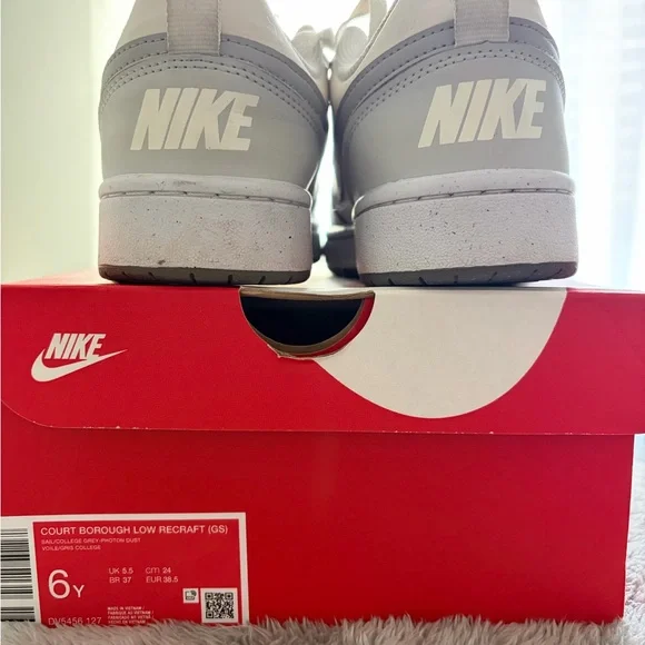 Nike Court Borough Low Recraft size 6Y - Picture 2 of 5